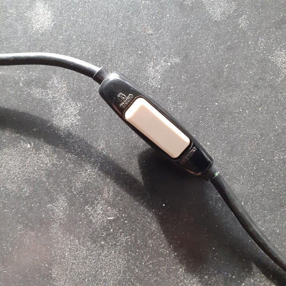 Image 1 of Lampe à poser à ampoule