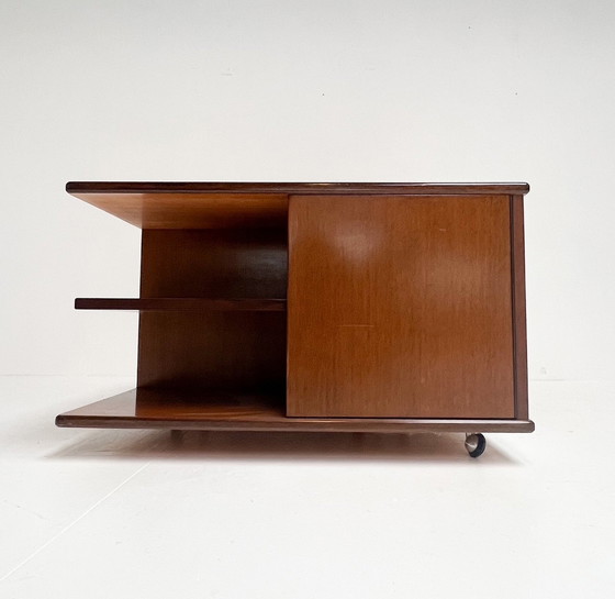 Image 1 of Table basse italienne avec fonction bar, années 1960