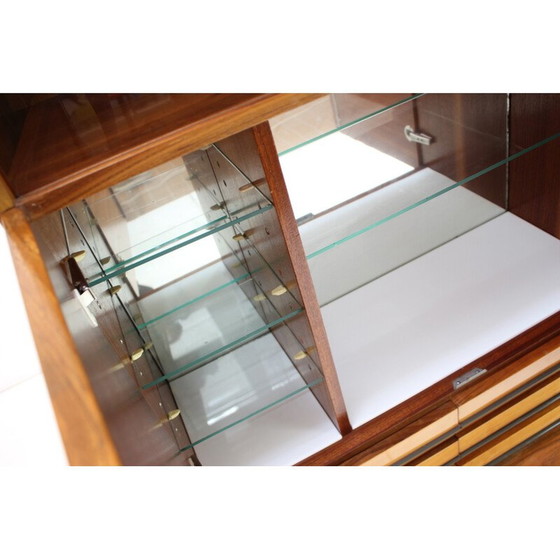 Image 1 of Commode vintage en chêne et verre pour Znz, Tchécoslovaquie 1960