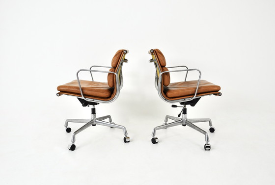 Image 1 of Chaises à coussin souple par Charles et Ray Eames pour Herman Miller, 1970S, ensemble de 2