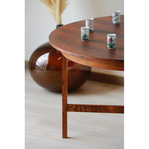 Table de salle à manger ronde en bois de rose, 1960