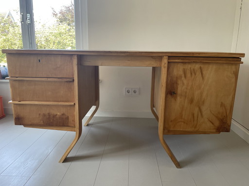 Bureau Pastoe Eb04 de Cees Braakman