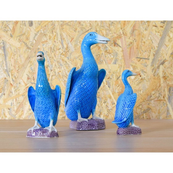 Image 1 of Ensemble de 3 canards en porcelaine chinoise turquoise, 1950