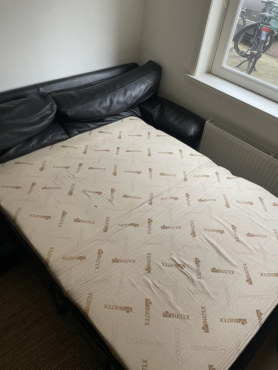 Image 1 of Canapé-lit vintage Roche Bobois avec pouf