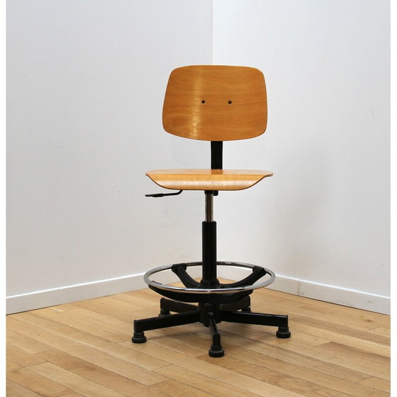 Image 1 of Chaise de laboratoire vintage en métal et bois clair