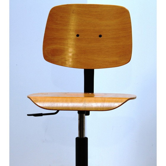 Image 1 of Chaise de laboratoire vintage en métal et bois clair