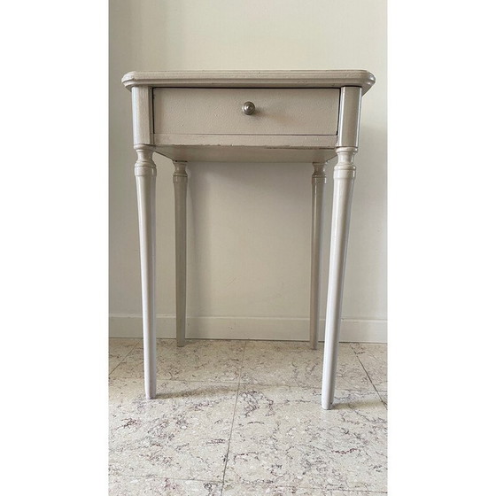 Image 1 of Table de nuit vintage patinée beige
