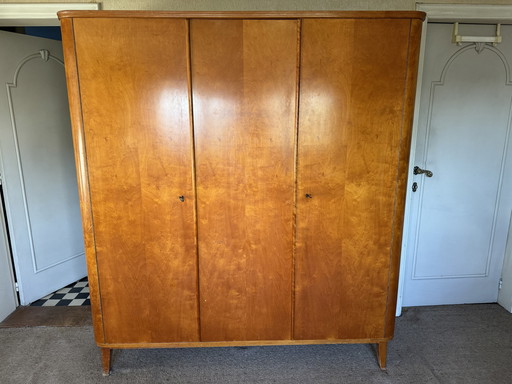 1 Armoire à trois portes Imexcotra