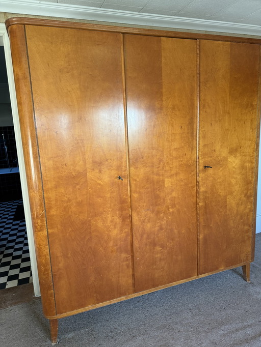 1 Armoire à trois portes Imexcotra