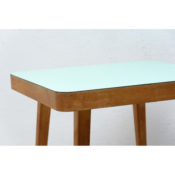 Image 1 of Table d'appoint vintage en bois de hêtre, Tchécoslovaquie années 1960