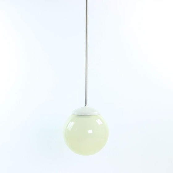 Image 1 of Lampe suspendue vintage en opaline crème par Elektrosvit, Tchécoslovaquie années 1950