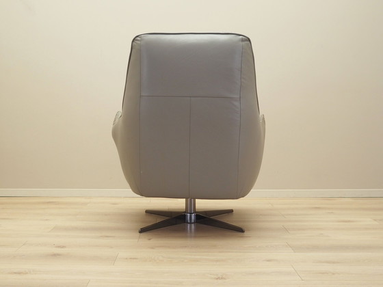 Image 1 of Fauteuil pivotant en cuir, Design italien, 1990S, Manufacture : Natuzzi