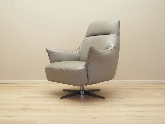 Image 1 of Fauteuil pivotant en cuir, Design italien, 1990S, Manufacture : Natuzzi