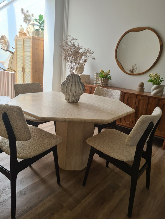 Image 1 of Table de salle à manger vintage Traventine