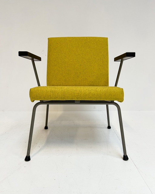 Fauteuil en plâtre 1401 rembourré, années 1950