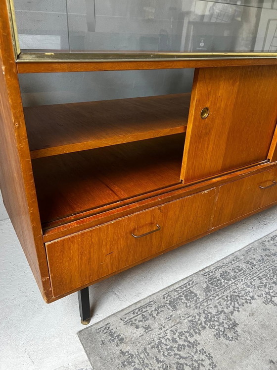 Image 1 of Vitrine de comptoir des années 50 en stratifié avec tiroirs sur pieds en métal