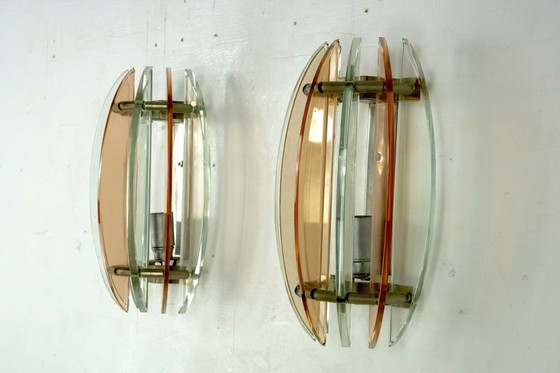 Image 1 of Paire d'appliques en verre épais de Veca, Italie, années 1960