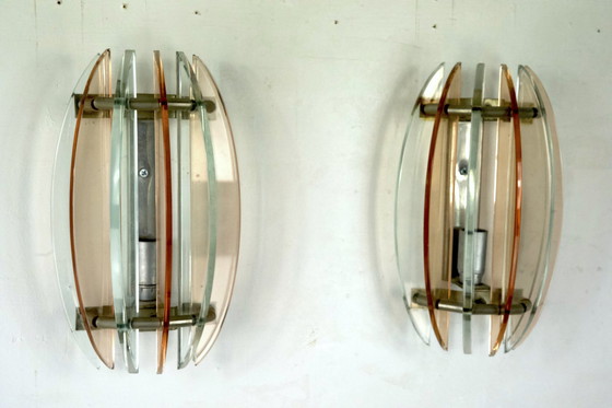 Image 1 of Paire d'appliques en verre épais de Veca, Italie, années 1960