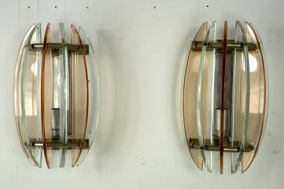 Image 1 of Paire d'appliques en verre épais de Veca, Italie, années 1960