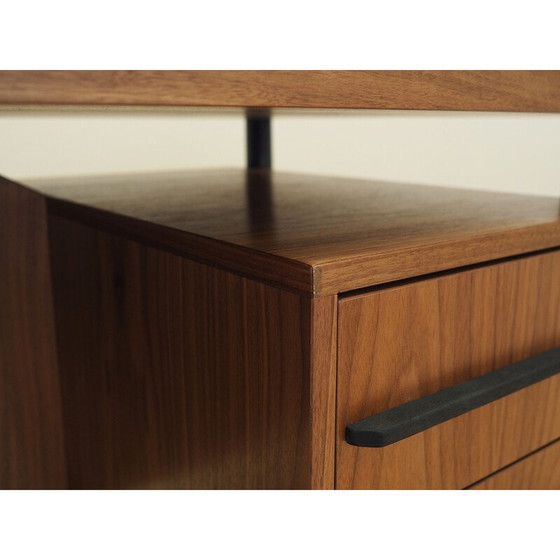 Image 1 of Bureau en noyer, design scandinave