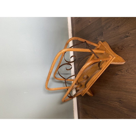 Image 1 of Porte-revues vintage en bois et laiton, 1930