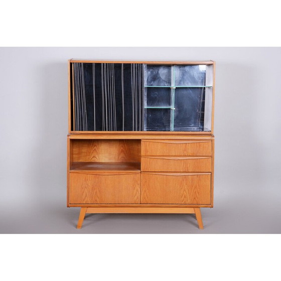 Image 1 of Buffet vintage en frêne et verre par Bohumil Landsman pour Jitona Soběslav