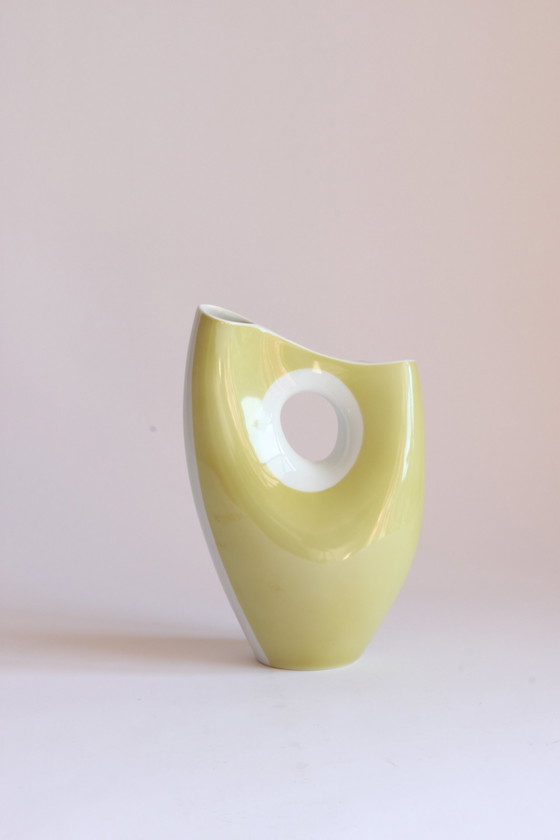 Image 1 of Vase en porcelaine jaune organique de Beate Kuhn pour Rosenthal Kunstabteilung Selb, 1950S.