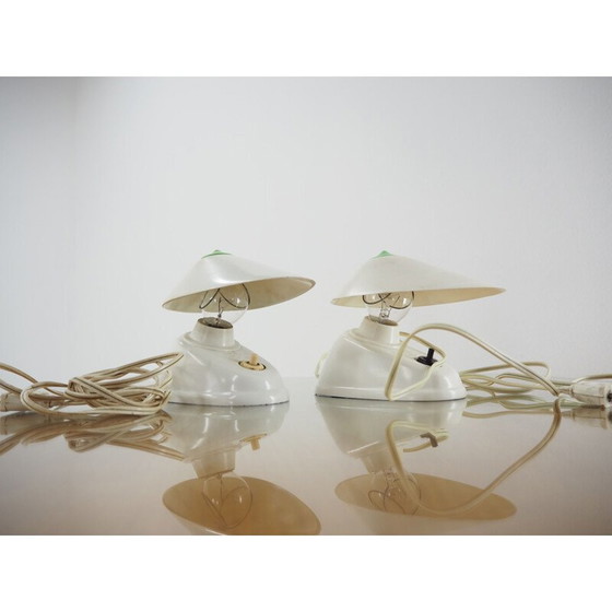 Image 1 of Paire de lampes vintage en bakélite blanche avec abat-jour, 1960