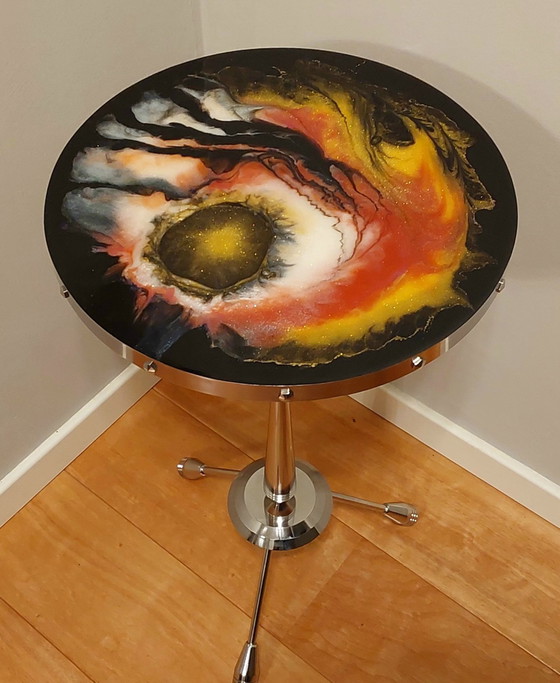 Image 1 of Table d'appoint en acier inoxydable.