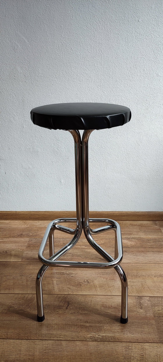 Image 1 of Tabouret de bar vintage en tube chromé