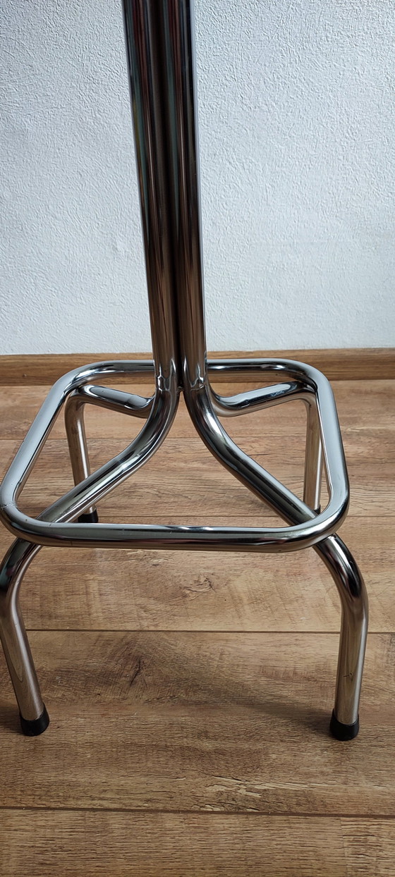 Image 1 of Tabouret de bar vintage en tube chromé