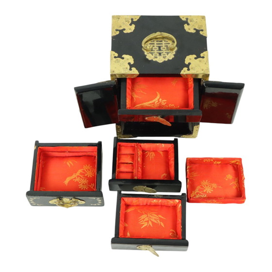 Image 1 of Boîte à bijoux chinoise vintage en perle