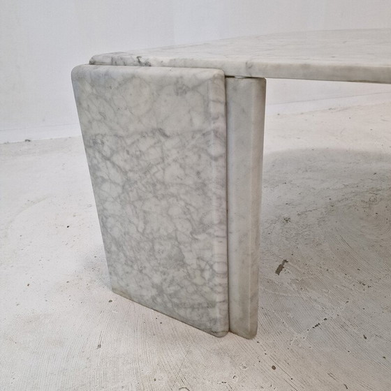 Image 1 of Table basse vintage en marbre en forme de goutte d'eau, Italie 1980