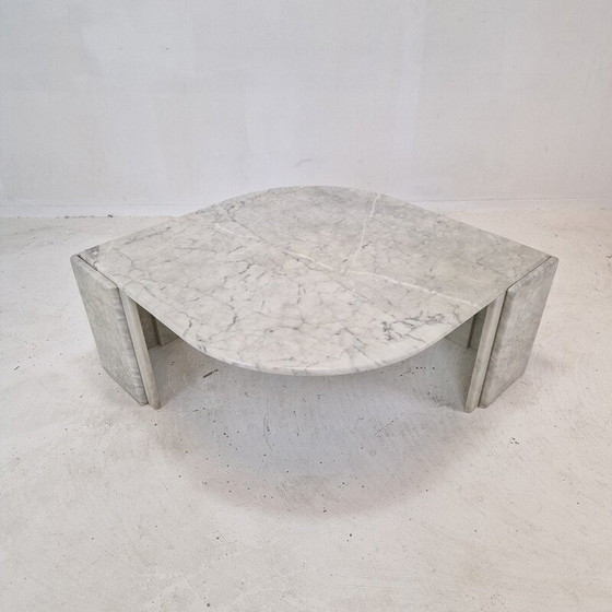 Image 1 of Table basse vintage en marbre en forme de goutte d'eau, Italie 1980
