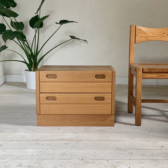 Image 1 of Commode vintage en bois de chêne massif, 1980