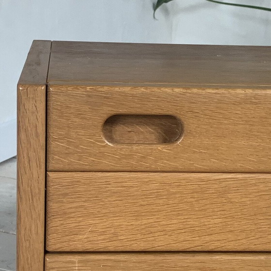 Image 1 of Commode vintage en bois de chêne massif, 1980