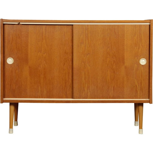 Commode vintage en bois de chêne par Zapadoslovenske Nabytkarske Zavody, Tchécoslovaquie 1960