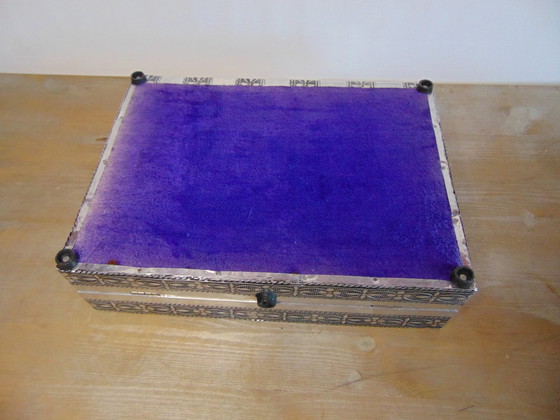 Image 1 of Deux boîtes ou étuis à bijoux