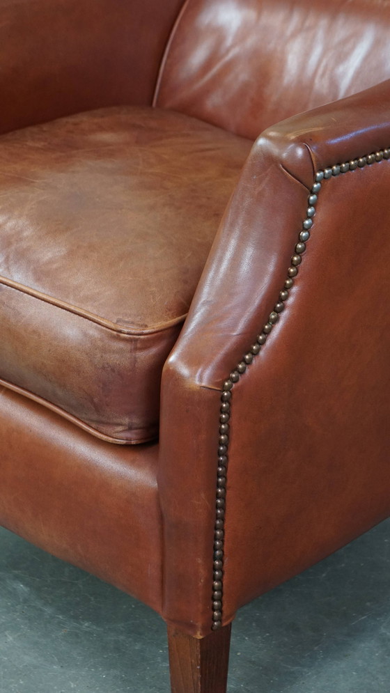 Image 1 of Fauteuil en cuir de boeuf avec clous décoratifs