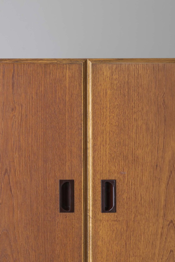 Image 1 of Armoire suédoise des années 1950.