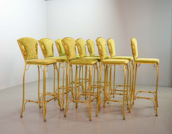 Image 1 of Tabourets de bar Cobra plaqués or et recouverts de velours vert citron, 1970S. Ensemble de 10 tabourets.
