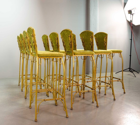 Image 1 of Tabourets de bar Cobra plaqués or et recouverts de velours vert citron, 1970S. Ensemble de 10 tabourets.
