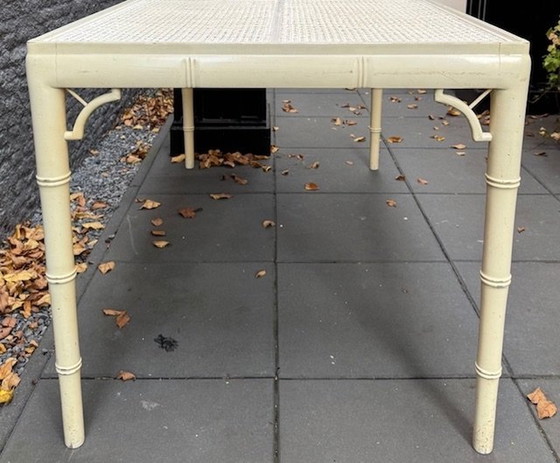 Image 1 of Table de salle à manger vintage en faux bambou blanc avec sangles