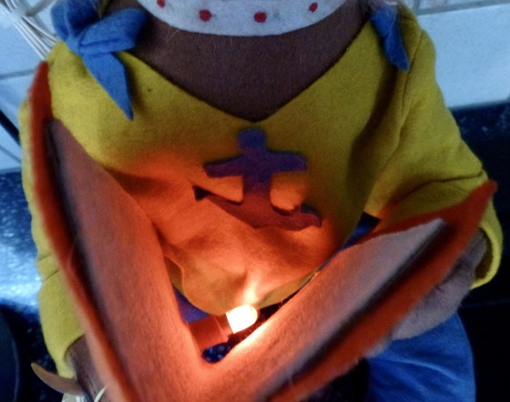 Image 1 of Vintage Dolle Mina Hippie Doll With Lamp From The 60s-70s.