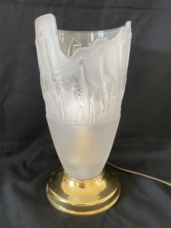 Image 1 of Lampe en verre dépoli "style Lalique" avec girafes, marque Nachtmann.