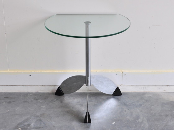 Image 1 of Table d'appoint design moderne avec plateau en verre et pied en acier inoxydable