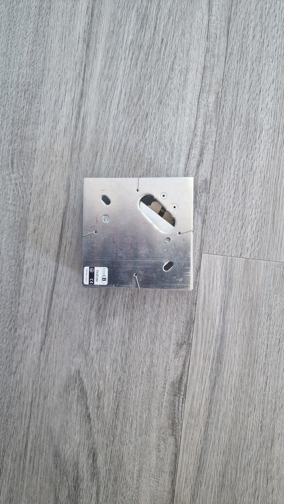 Image 1 of 4X Toss B Luminaire apparent