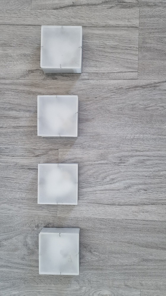 Image 1 of 4X Toss B Luminaire apparent