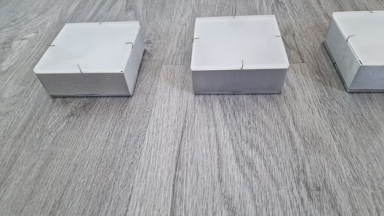 Image 1 of 4X Toss B Luminaire apparent