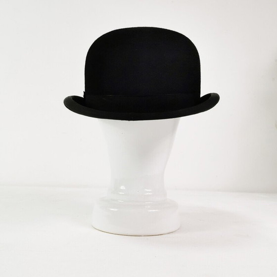 Image 1 of Chapeau melon vintage en feutre noir et tissu pour Christys Londres, Angleterre 1950